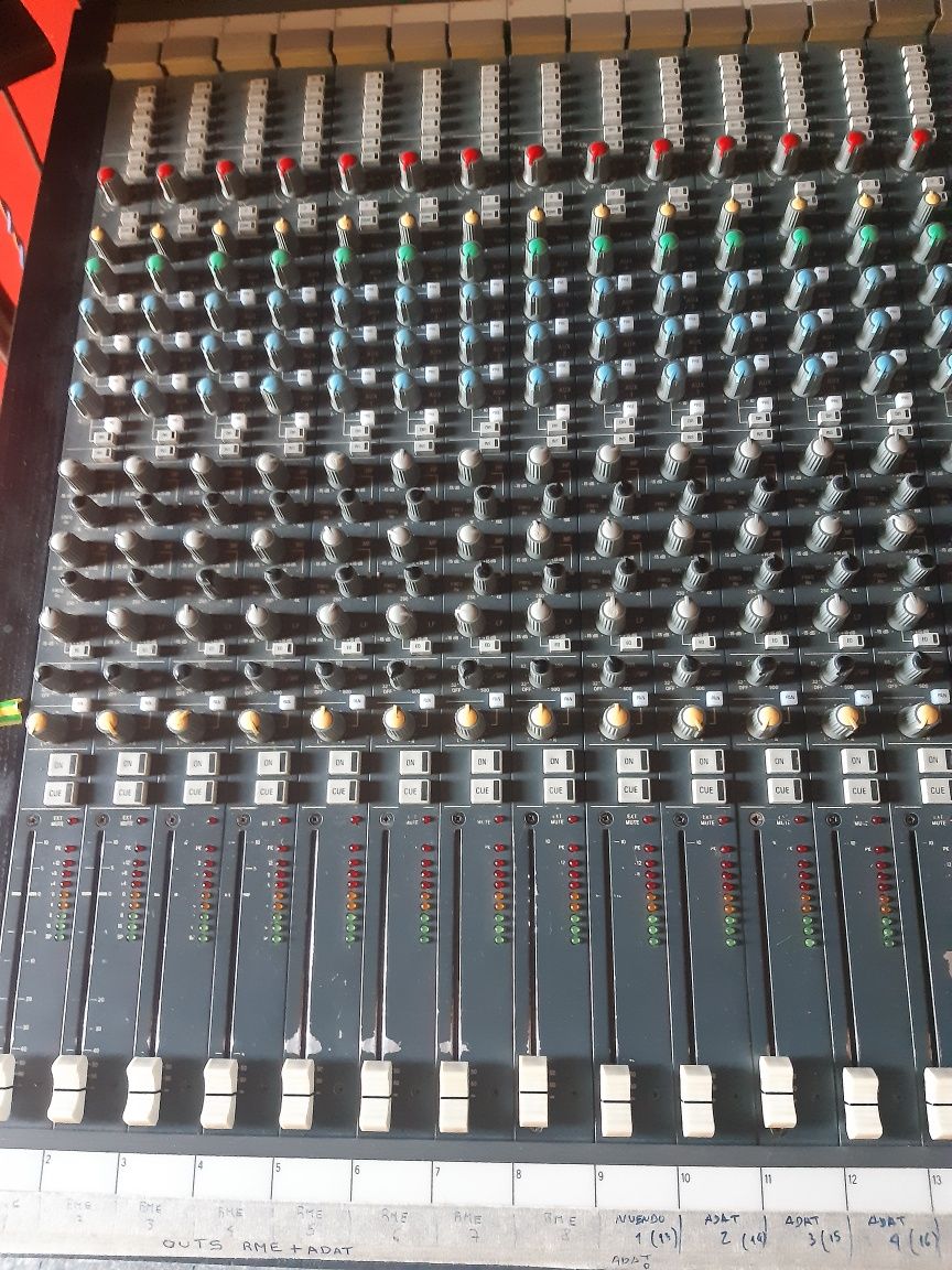 Soundcraft B400 mesa de estúdio