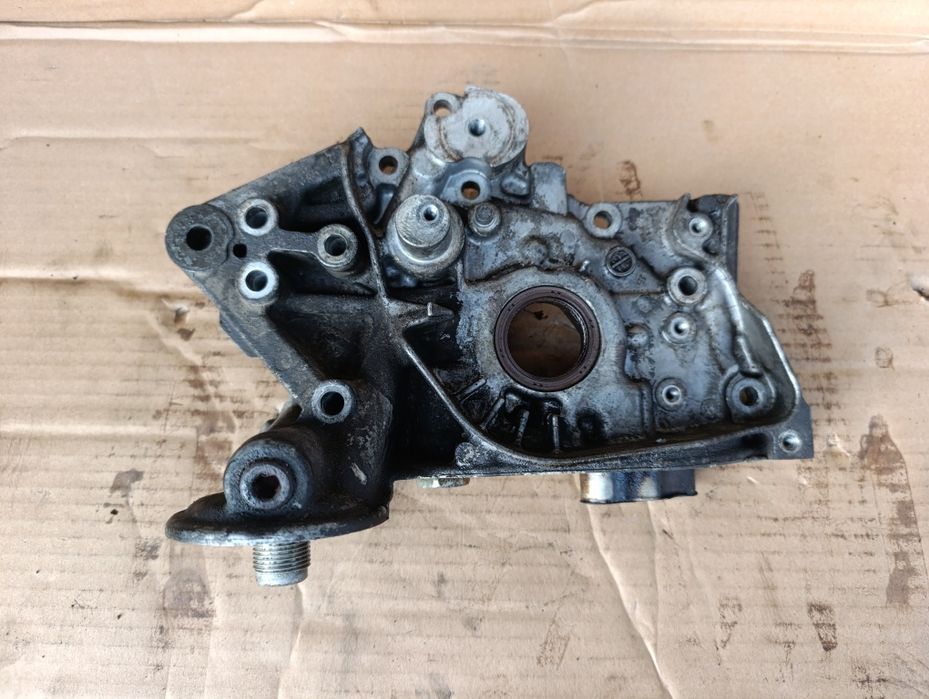 Масло насос 1.6 4G18 Mitsubishi Lancer 9 Space star