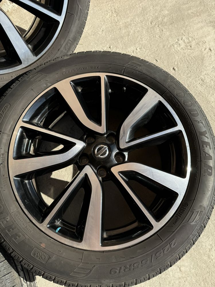 Nissan Rogue X- Trail T32 Диски з резиною GoodYear 225/55 R19 РАЗБОРКА