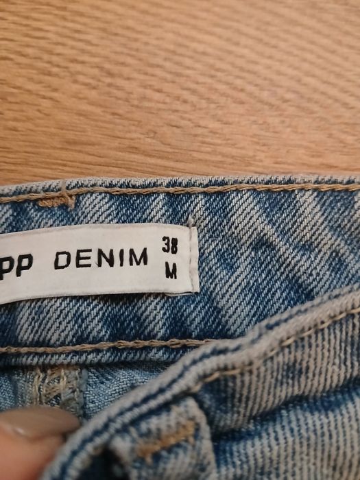 Spodnie Jeansy Cropp r 38