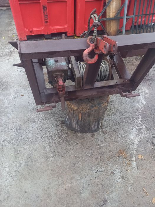 Sprzedam wyciągarka Leśna lebiodka, star 660