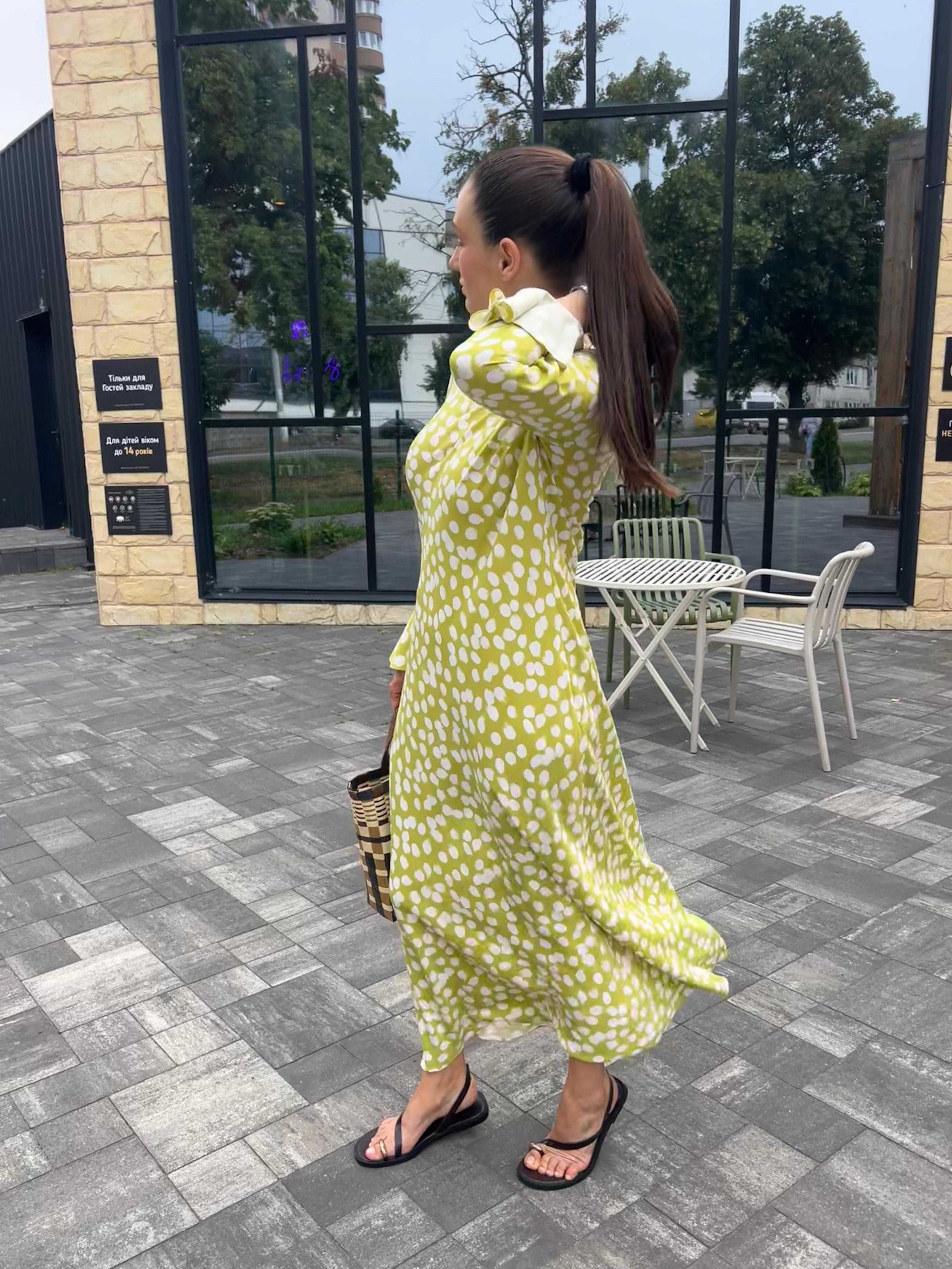 Сукня 100% віскоза . ХS/S , M/L Ідеально приховує недоліки !