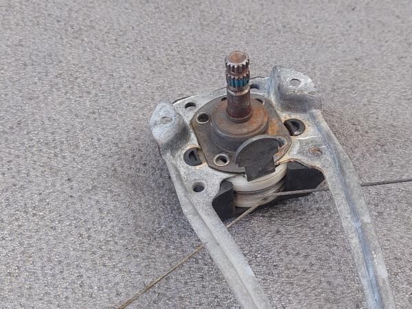 Elevador vidros trás esquerdo MERCEDES-BENZ Classe C (W202)