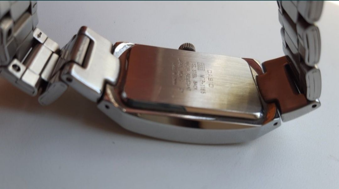 Часы/годинник casio