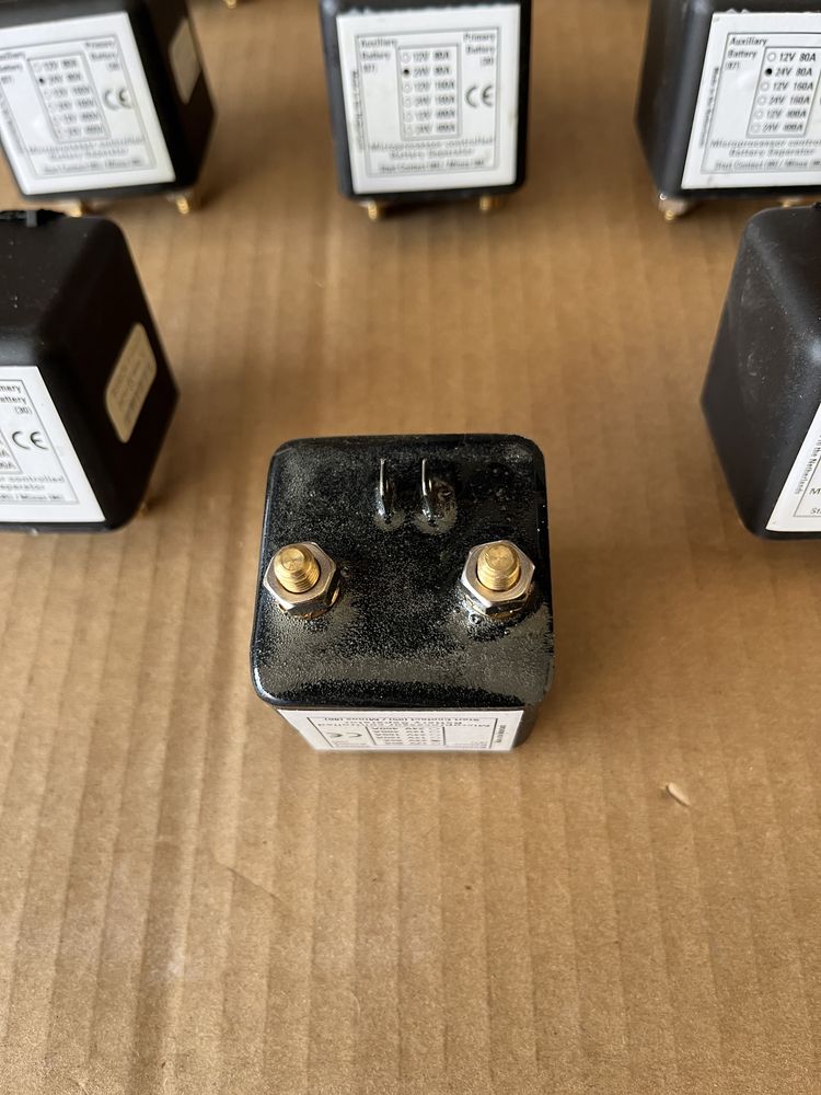 Separator akumulatorow 24V 80A mikroprocesorowy
