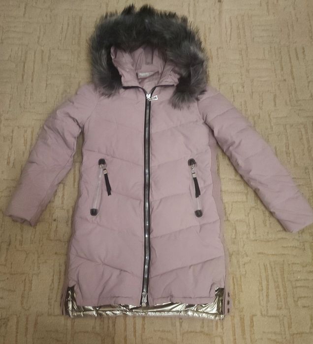 Куртки зимние женские черная, пудра