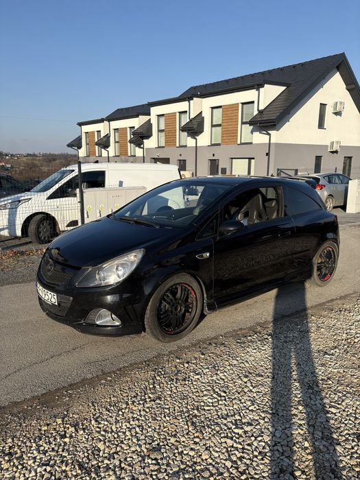 Opel Corsa 1.6T OPC