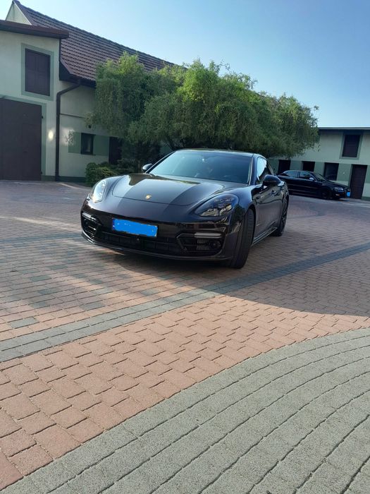 Porshe Panamera 4 E-Hybrid