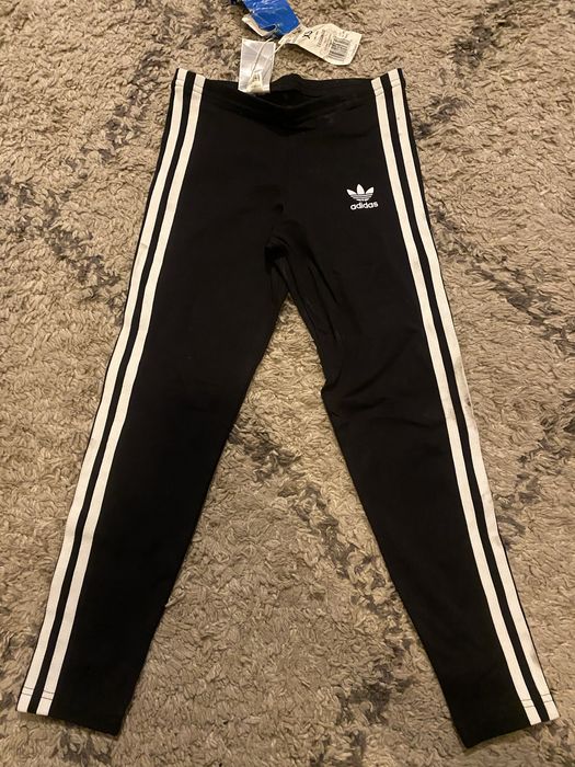 Leginsy Adidas 3 Stripes Small czarno-biate dla dziewczynki 7-8Y/128