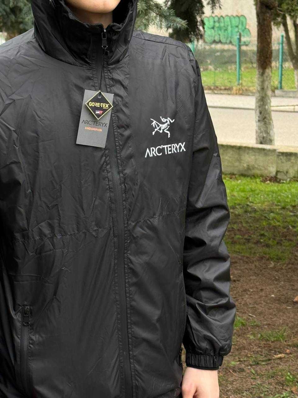 Куртка нова чоловіча Arcteryx / Новая ветровка Артерикс
