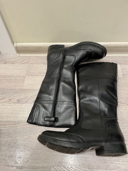 Чоботи Geox шкіряні, 36 розмір.