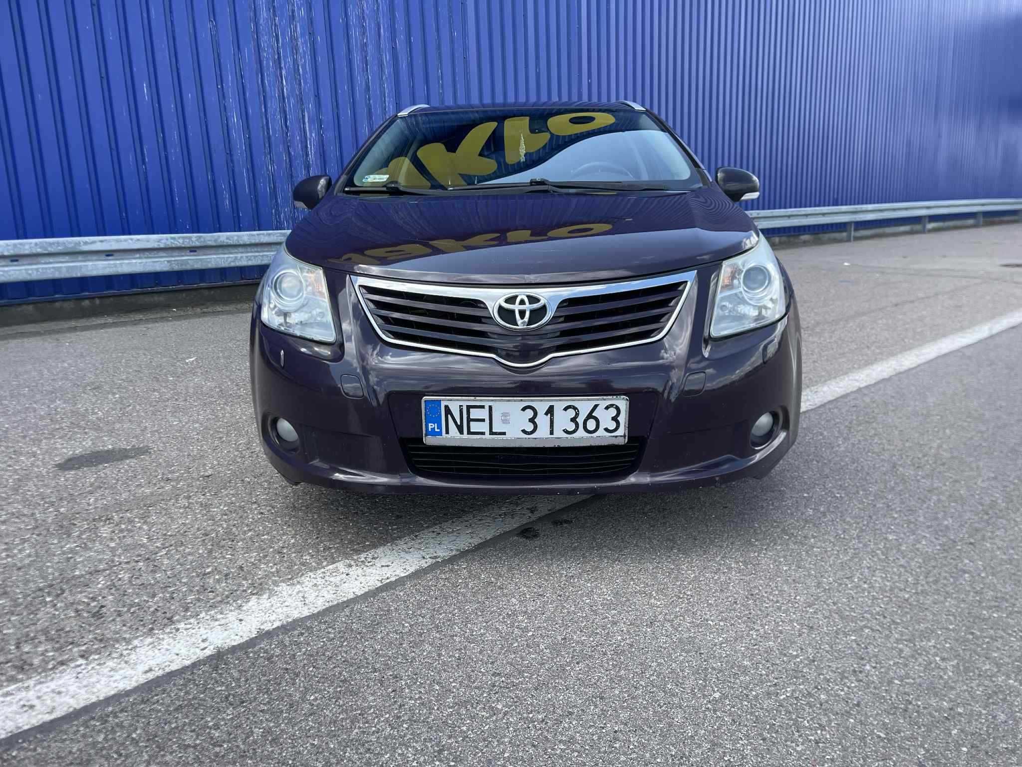 Toyota Avensis 2.2 D-CAT - Komplet Opon - Navi - Keyless go - Kombi