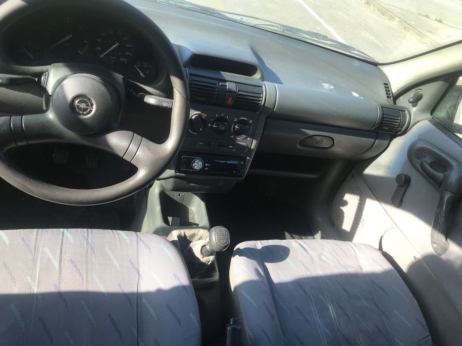 Carro com problema nos travoes(reservado)