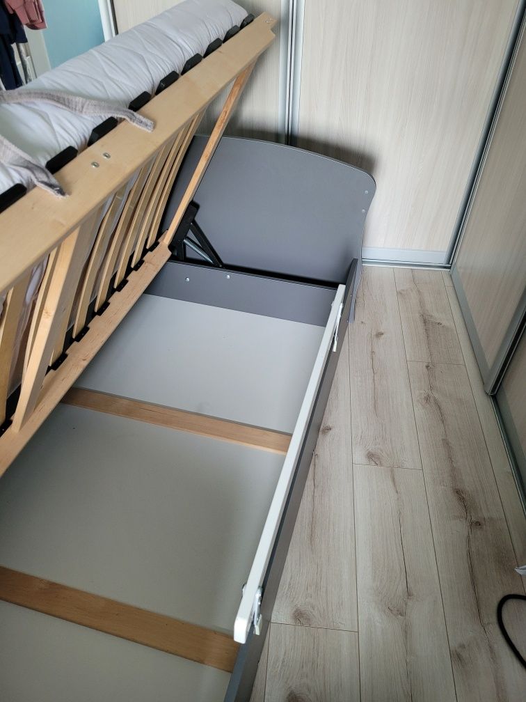 Łóżko 180x90 z  pojemnikiem do przechowywania