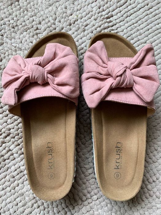 Шлепанцы женские