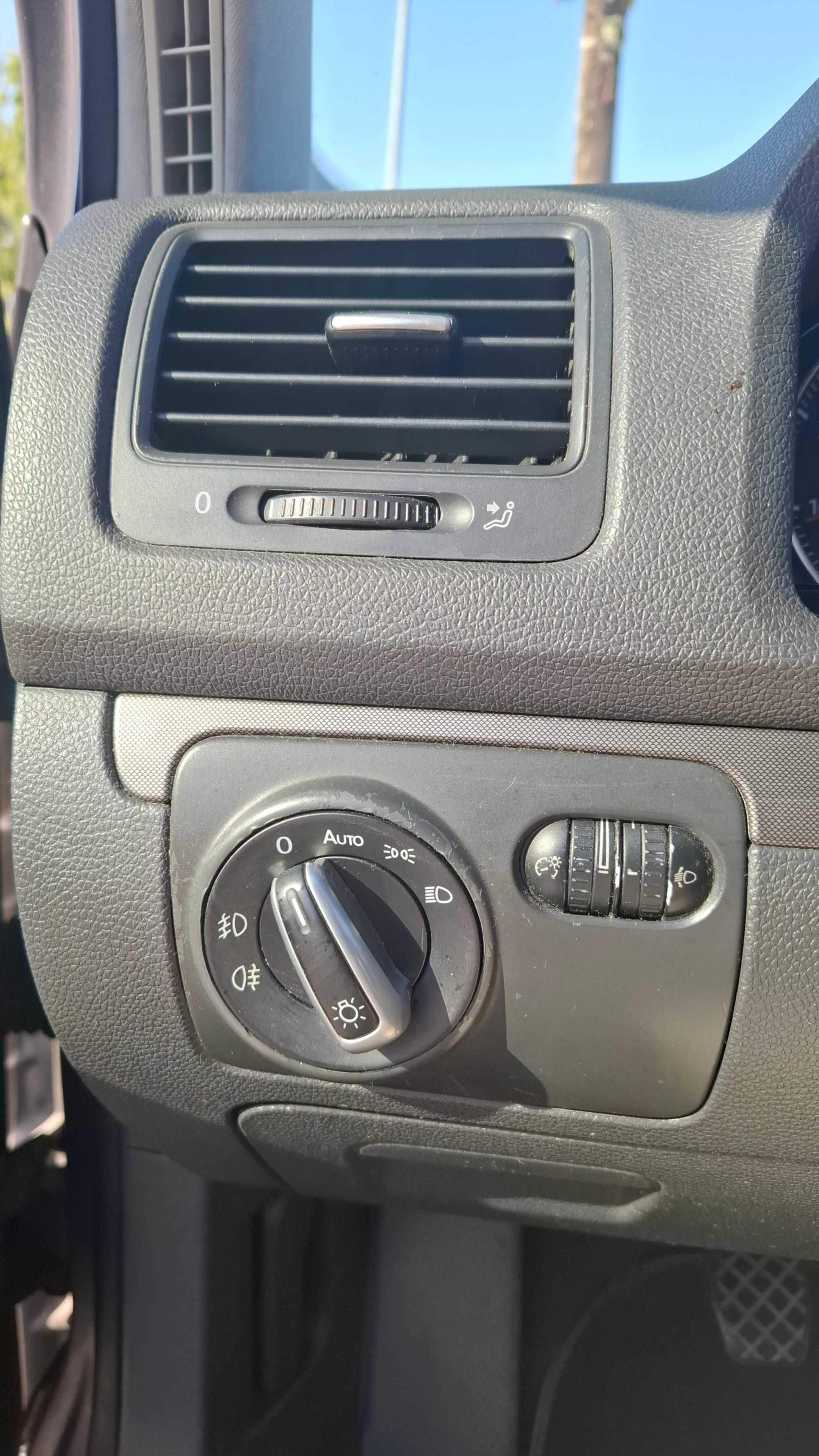 VW Golf V 1.6 Gasolina – 105cv – Nacional