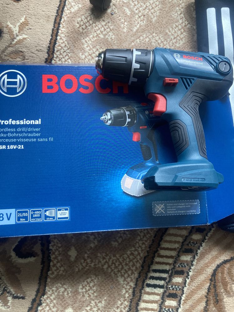 Шуруповерт Bosh Professional 18v-21