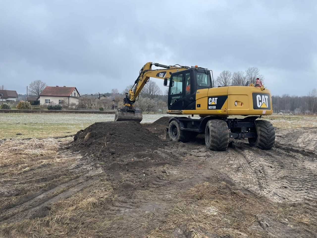 Ziemia torf kompost podłoże popieczarkowe z transportem od 1T