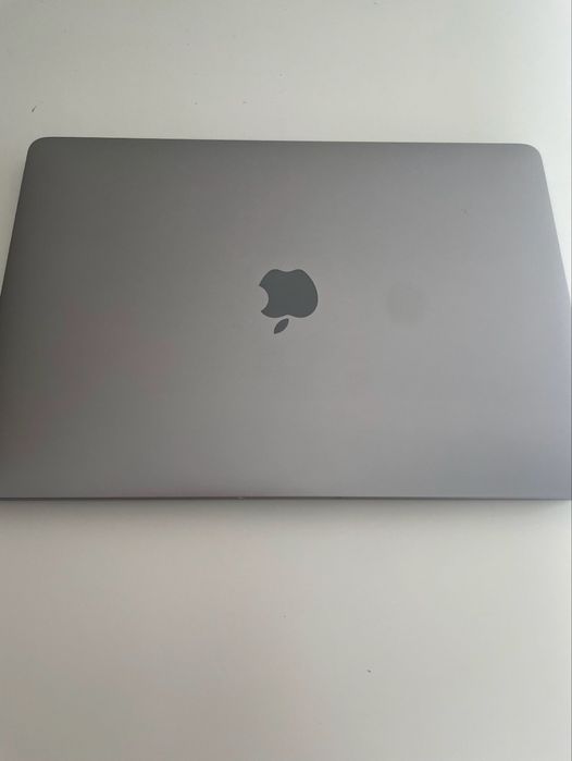 MacBook Pro (13-inch, 2016, Four Thunderbolt 3 Ports) A1706
