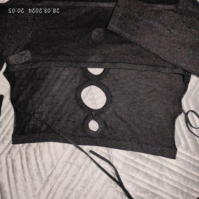 Крута кофта від  pretty little thing , plt