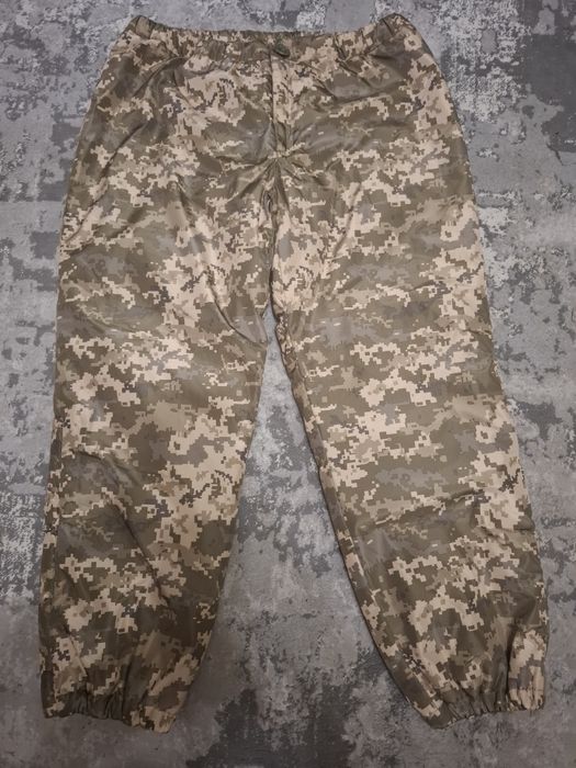 Військовий  одяг