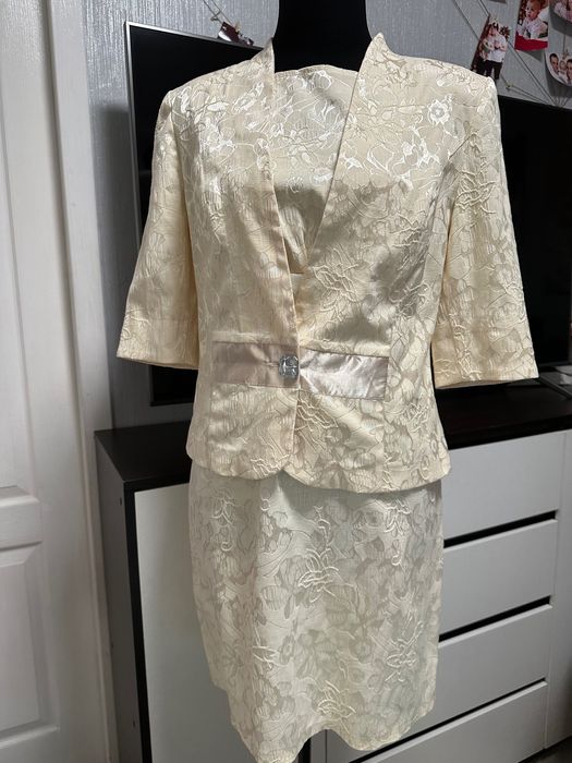 Костюм (сукня+піджак)