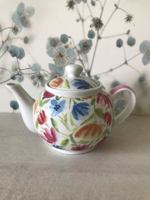 Dzbanek porcelanowy kwiaty
