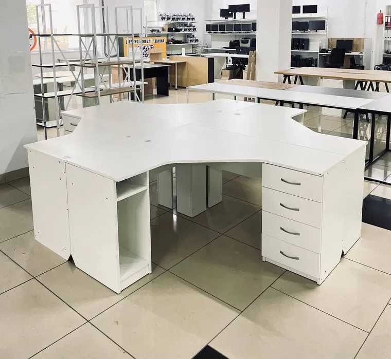 Розпродаж з офісу стелажи,тумби,столи, крісла,стільці,оргтехніка