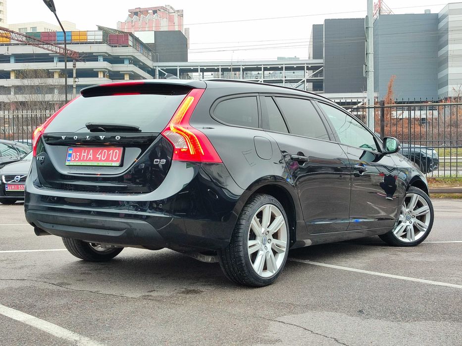 Volvo V60, 2011 рік, 2,0 D3 дизель з Швейцарії ВІДЕО