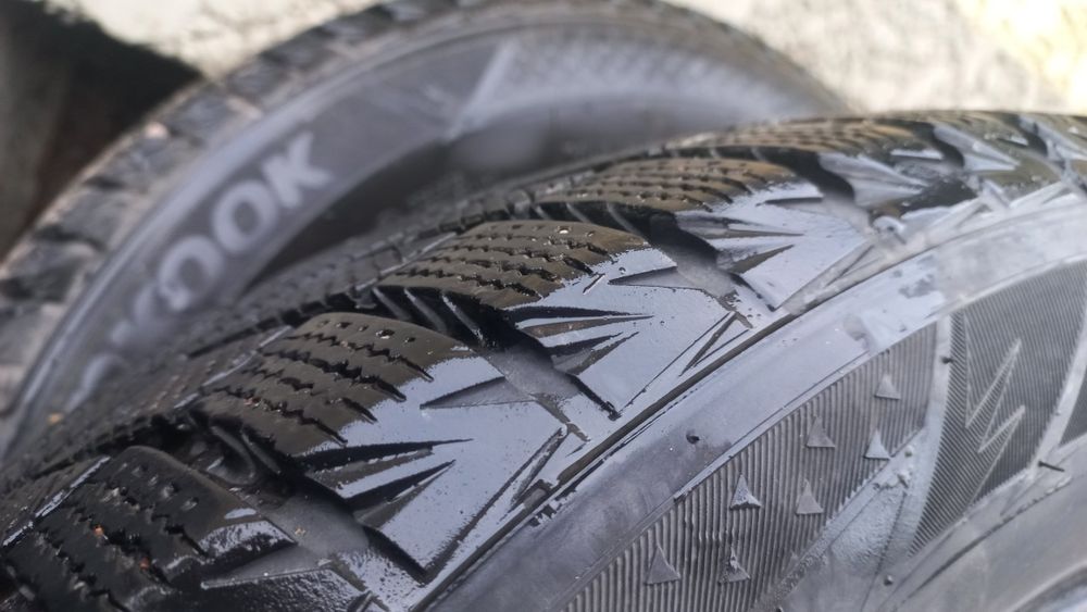 Комплект hankook winter i*cept iz2 205/60 r16, зима  7-7.5мм