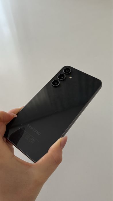 Продам самсунг с23фє