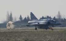 Para-quedas de aterragem da aeronave Mirage 2000.