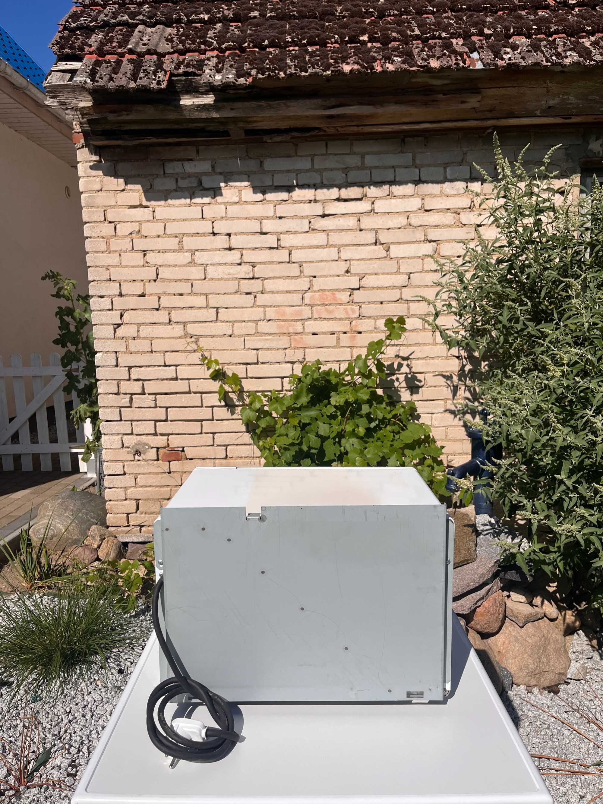 Kuchenka Mikrofalowa, Mikrofalówka AEG - Biała,900 W,Grill - Dowóz