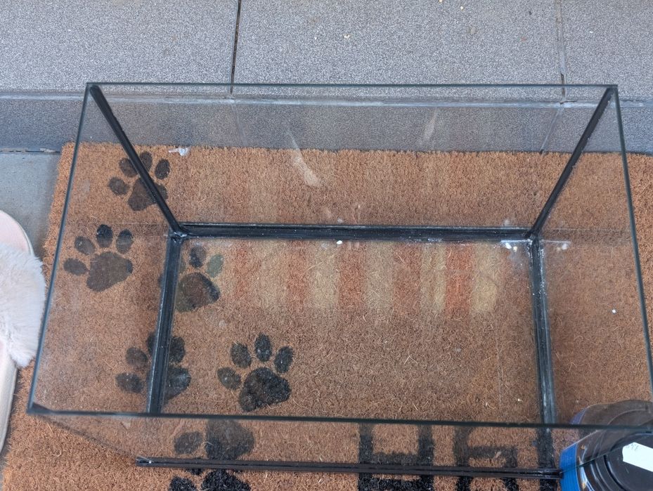 Akwarium dla rybek szczelnie