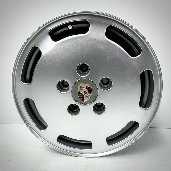 Felgi aluminiowe 16” Porsche 928 944 / 7J 5x130 et65 (B06)