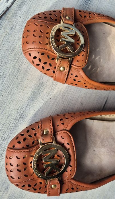 Oryginalne bity baleriny ze skóry Michael Kors r. 9,5 (40) brązowe log