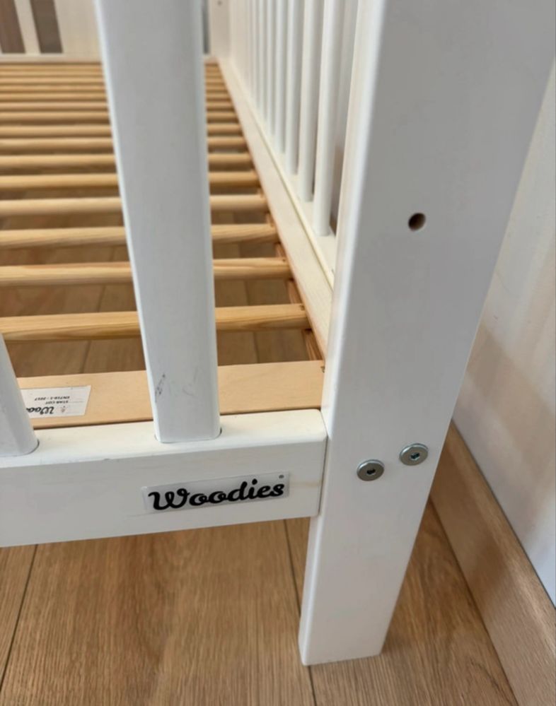 Łóżeczko niemowlęce z szufladą Woodies Star Cot  120x60