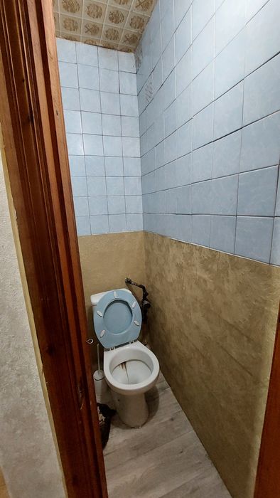 Продам 2-кімнатну квартиру. Вул.Стависька,33.