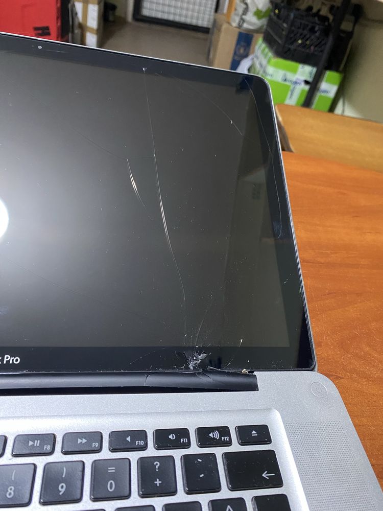 Ноутбук MacBook A1286 15"/ 4GB RAM/320GB HDD/ i5CPU! N2247