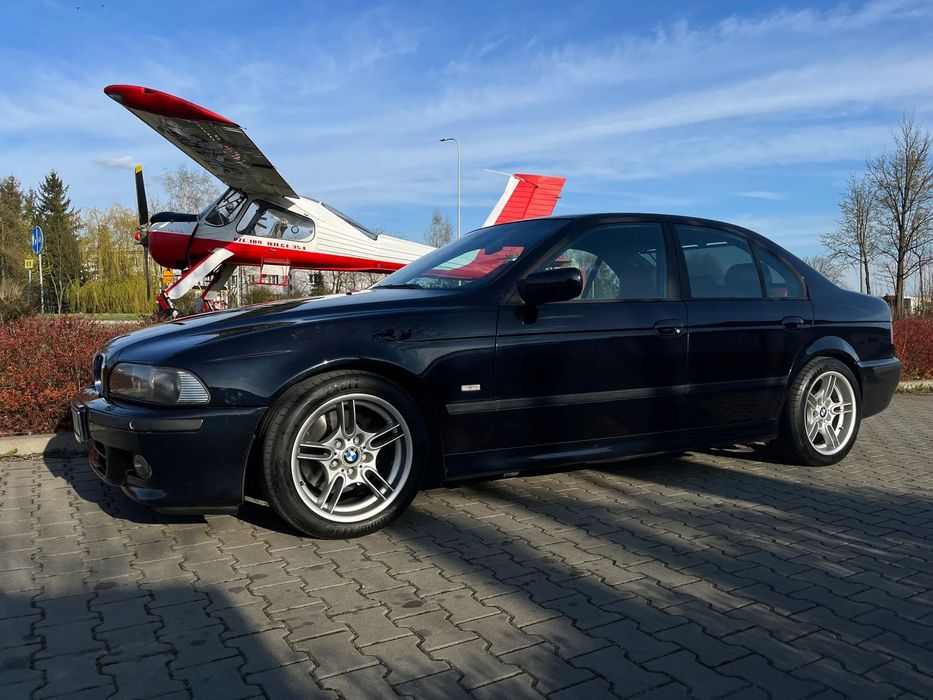 BMW Seria 5 Individual | Carbonschwarz | 530d