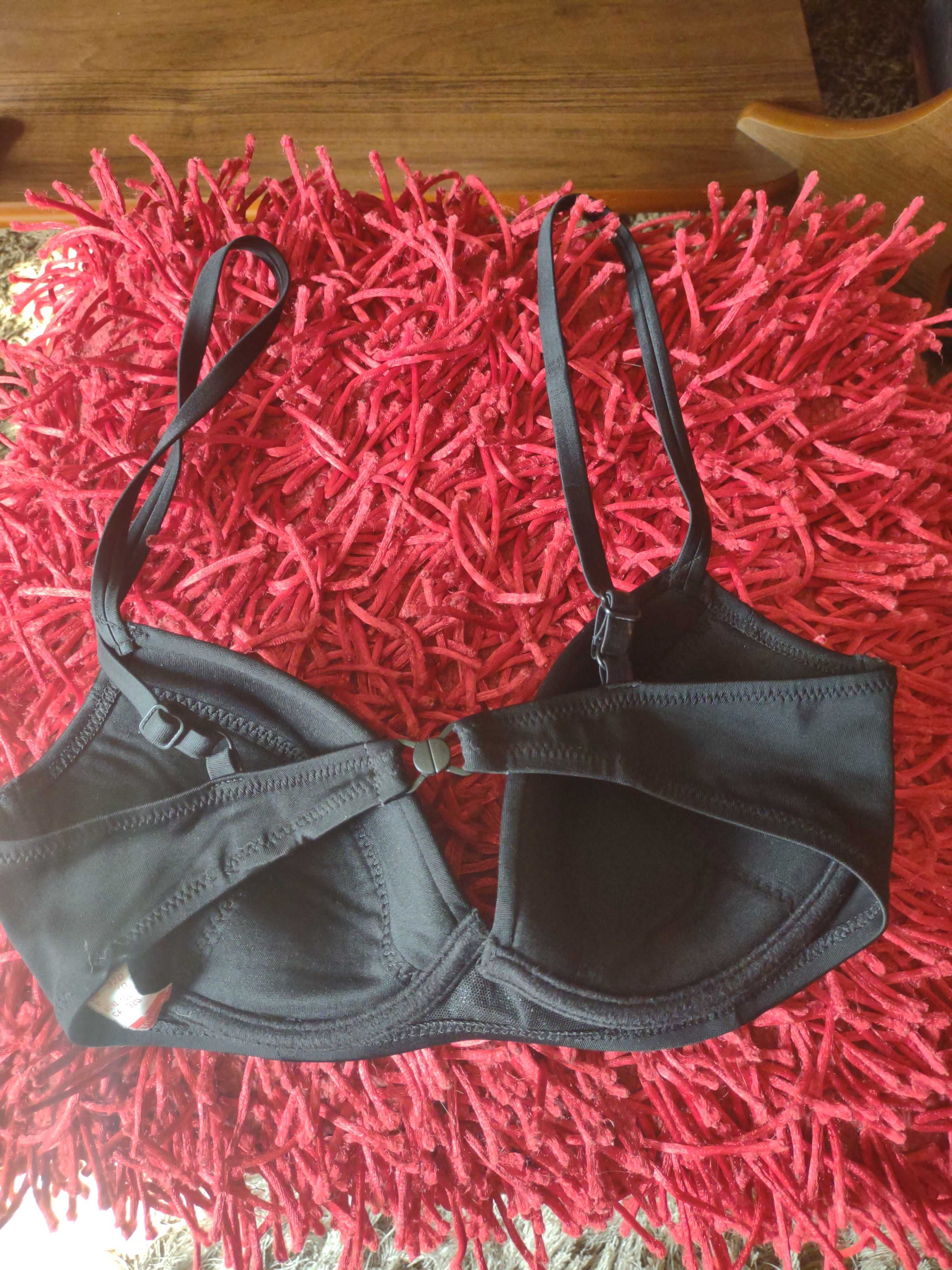Mega okazja !!!  Biustonosz stanik kąpielowy bikini góra TRIUMPH 70 D