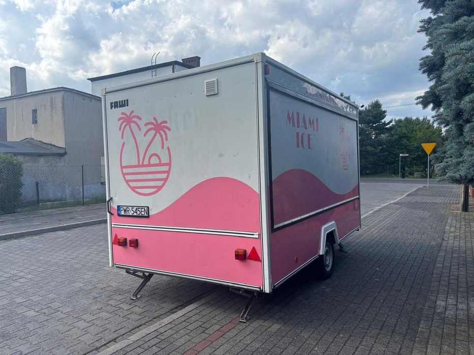 Przyczepa gastronomiczna / Lodziarnia / Wyposażona / Gotowy Biznes