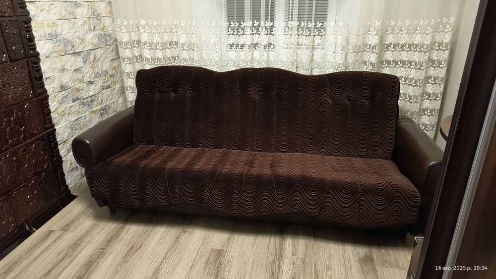 Диван розкладний з кріслами (самовивіз)
