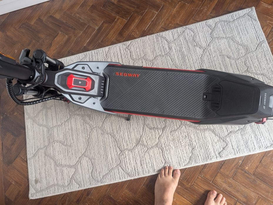 Trotinete Segway ZT3 pro range 70km, potência 1600 W