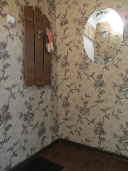 ст. метро “Героев Днепра” 1-мин. ходьбы. пр.Оболонский-43.-4-555.biz.ua