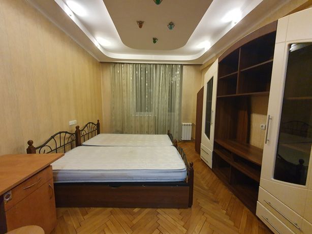 Оренда 2 кімнатної квартири біля парку Шевченка