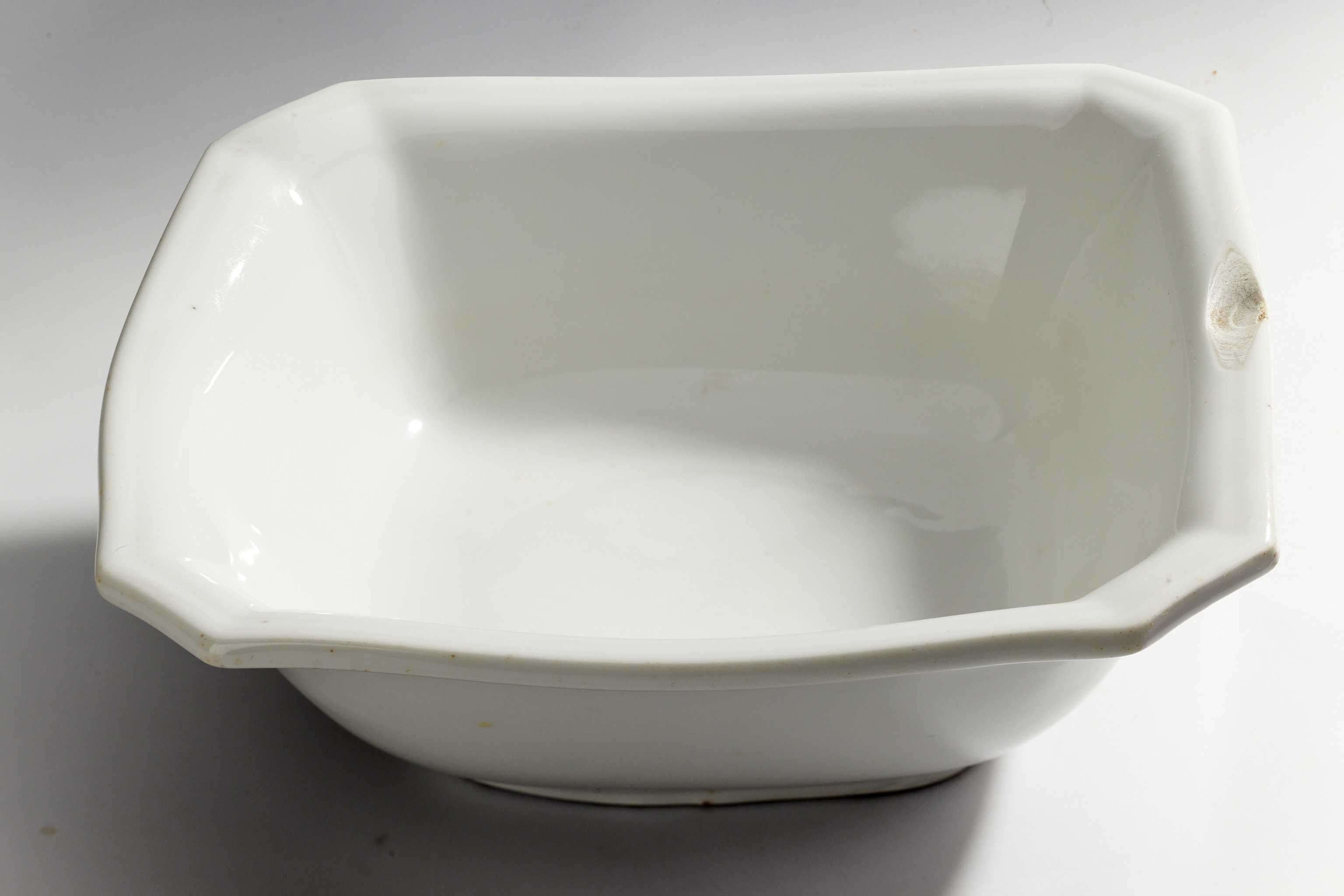 Porcelanowa misa salaterka kwadratowa 26x26cm biała masywna