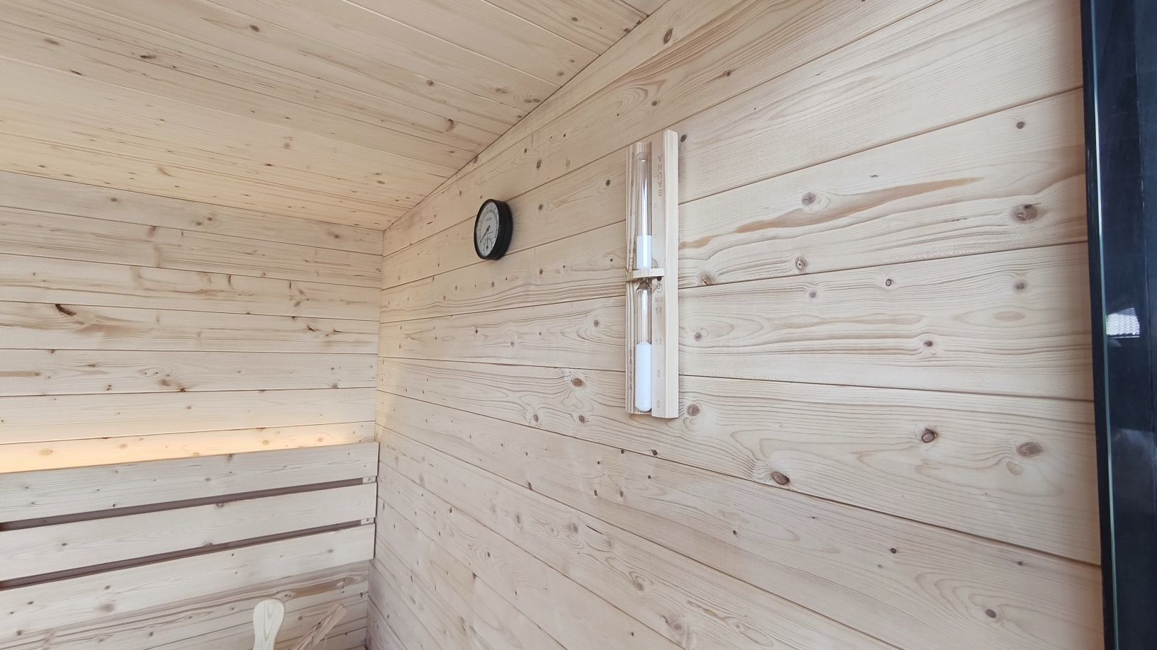 Nowoczesna, stylowa sauna fińska ogrodowa, szybki montaż, na stanie.