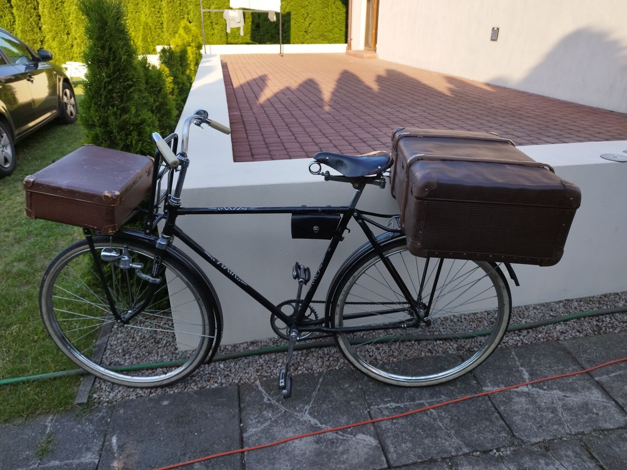 Duża walizka retro zabytek niemiecka przedwojenna