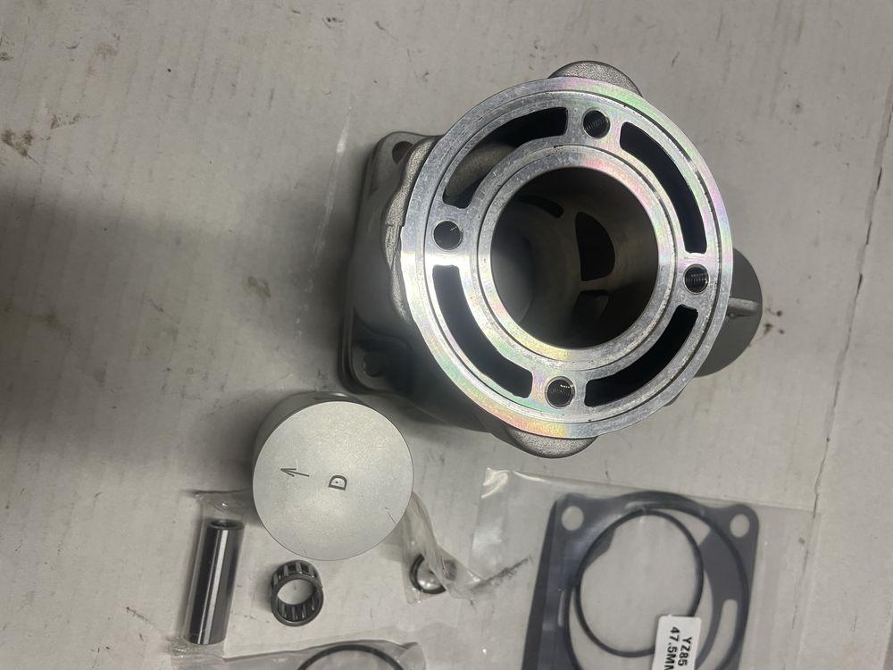 Cylinder z tłokiem  komplet Yamaha Yz 85 02-20